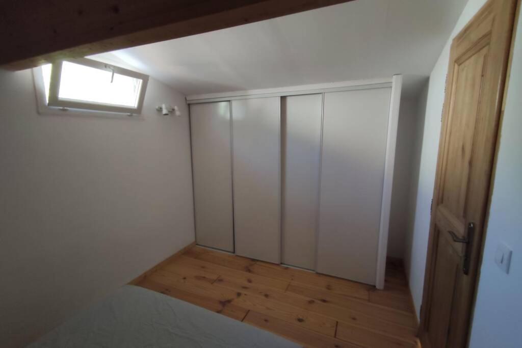 Logement Tout Confort Au Calme Entre Saint Tropez Et Les Gorges Du Verdon ル・トロネ エクステリア 写真