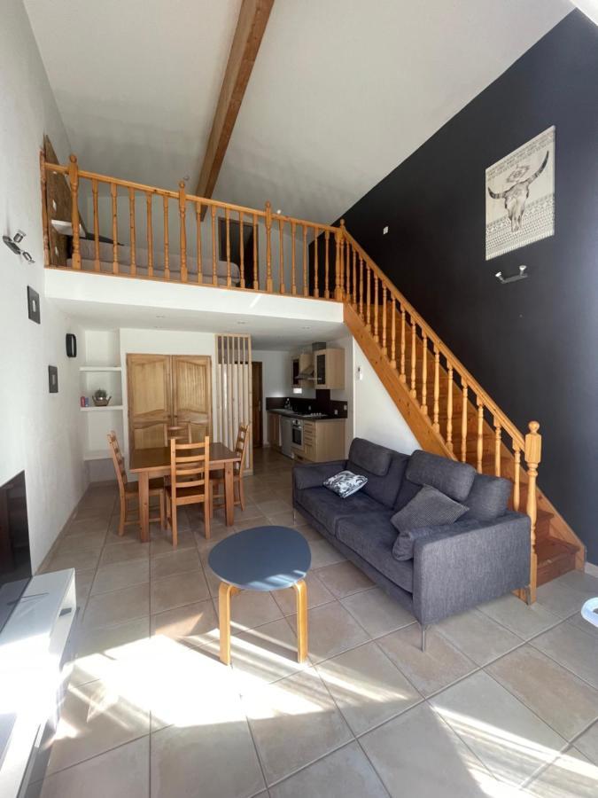 Logement Tout Confort Au Calme Entre Saint Tropez Et Les Gorges Du Verdon ル・トロネ エクステリア 写真
