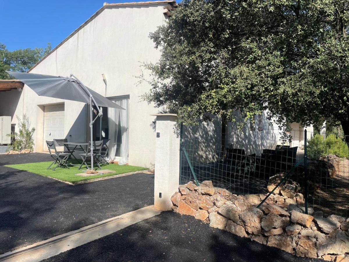 Logement Tout Confort Au Calme Entre Saint Tropez Et Les Gorges Du Verdon ル・トロネ エクステリア 写真