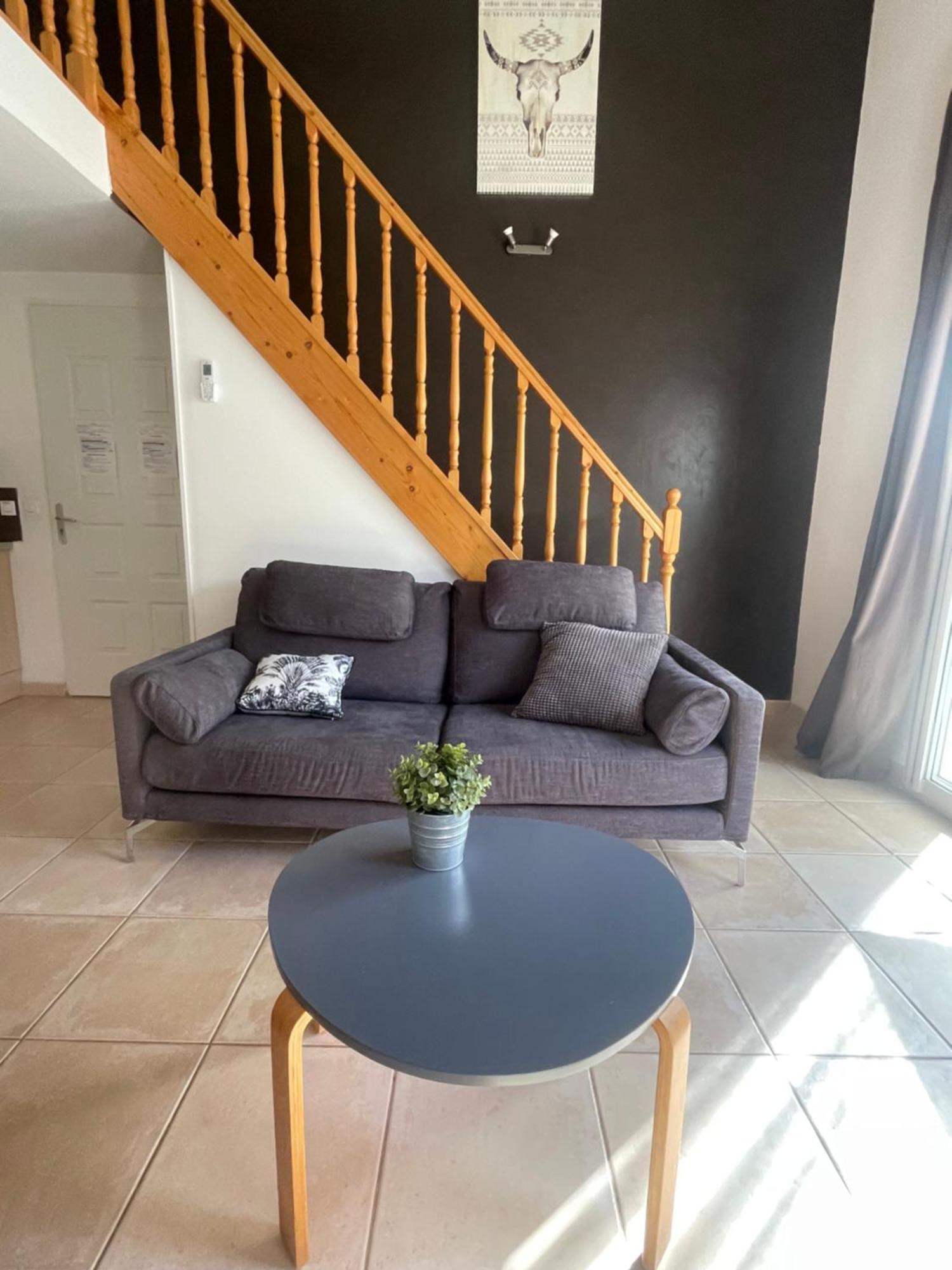 Logement Tout Confort Au Calme Entre Saint Tropez Et Les Gorges Du Verdon ル・トロネ エクステリア 写真